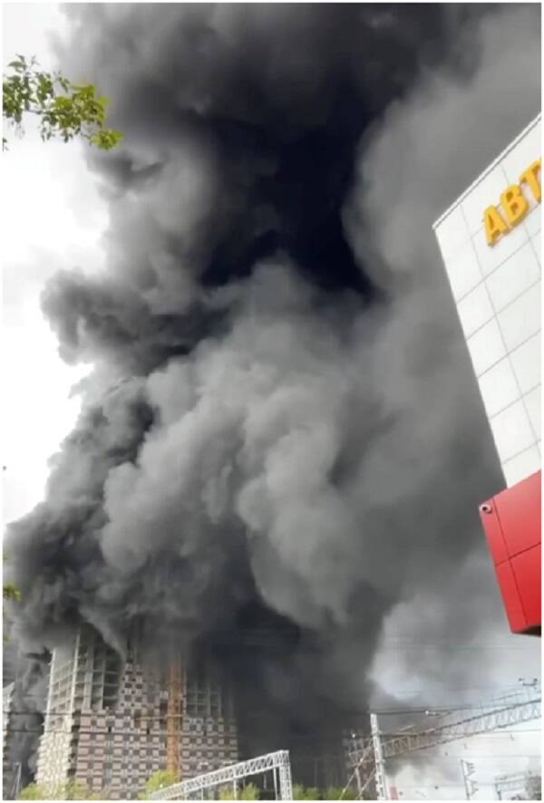 Пожары, скандалы и возмущение дольщиков. Почему застройщика «ПИК» стоит обходить десятой дорогой