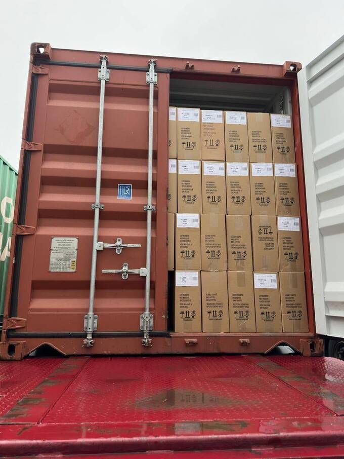 Суд в Одессе вернул Козловскому контейнер с контрабандными сигаретами MARVEL