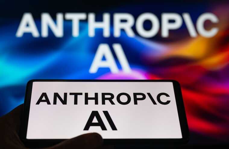    :   OpenAI  Anthropic  