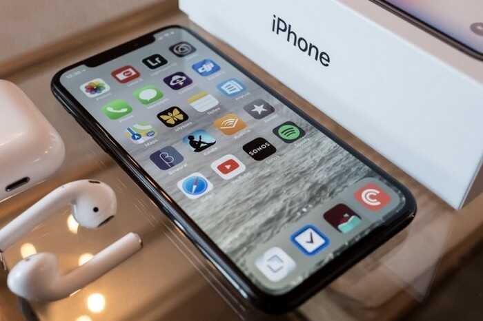 iPhone 16 Pro   300  -    