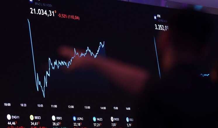 -  : Apple, Nvidia  Tesla   