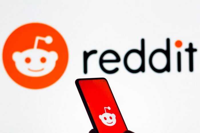  Reddit   - 