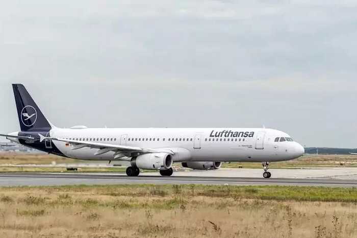  Lufthansa  10     -   