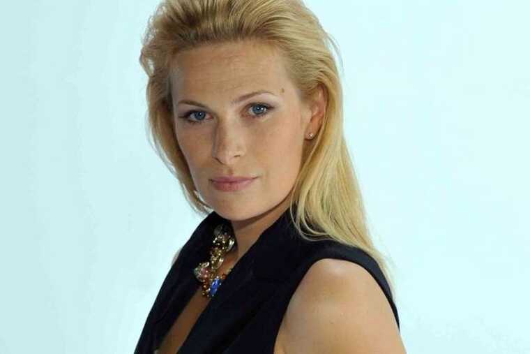 Актрису Агнешку Вархульскую забросали камнями и яйцами во время пробежки в Варшаве