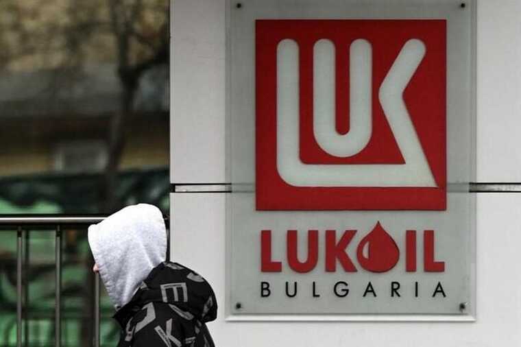 Болгария ведёт переговоры с Белым домом о переносе санкций против «Лукойла»