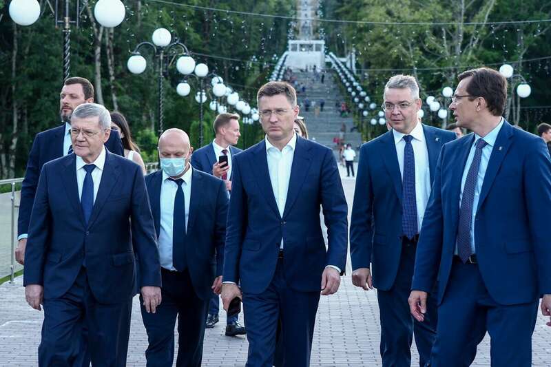 Dream Team Тихонова А.В. в лице прокуров и Новака А.В. dqxikeidqxiqxtsld