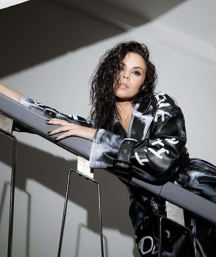 Каменских в седьмом выпуске шоу Маска dqxikeidqxiqxtsld