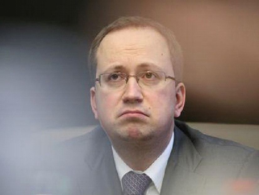 Из Роскосмоса в подвал