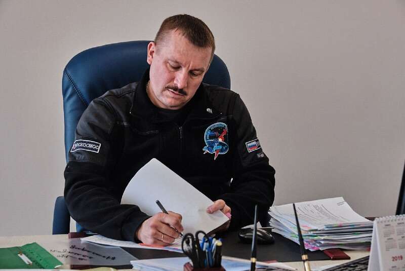 Из Роскосмоса в подвал