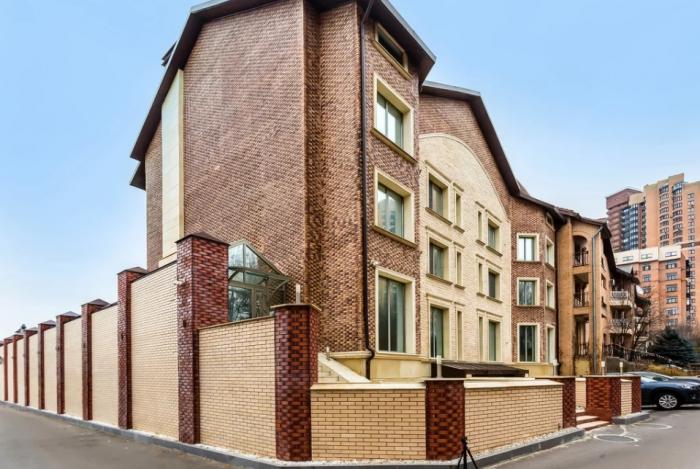 Нежинская ул.,14, корпус 10. Фото © Wikimapia