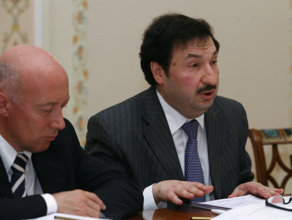 Сергей Синельников-Мурылев и Владимир Мау dqxikeidqxiqxtsld