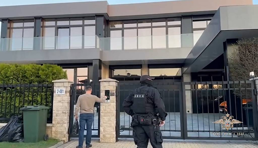 Дом блогера Блиновской. Фото © ТАСС / МВД России